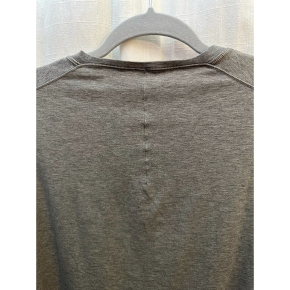 Lululemon 5 Year Basic Long Sleeve Henley Mens Shirt Dark Heather Gray Size M? - Picture 6 of 7
